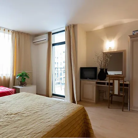 Apartment ❤wifi❤studio With Kitchen&balcony Pool View❤ye❤ Sunny Beach